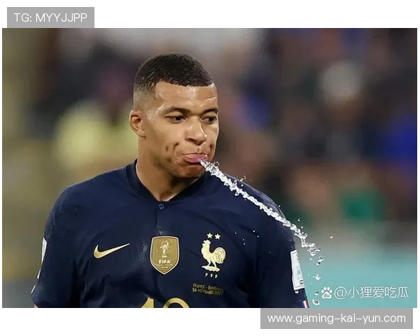 姆巴佩对阵波兰门神，小组赛攻坚战上演